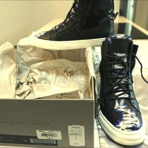 GIUSEPPE ZANOTTI WHITE/BLACK/SNAKESKIN HI-TOPS